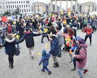 Performance auf dem Pariser Platz